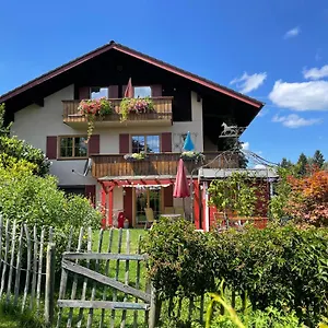 oberland-in-bad-kohlgrub-berg-im-naturpark-ammergauer.com-bavaria.com/