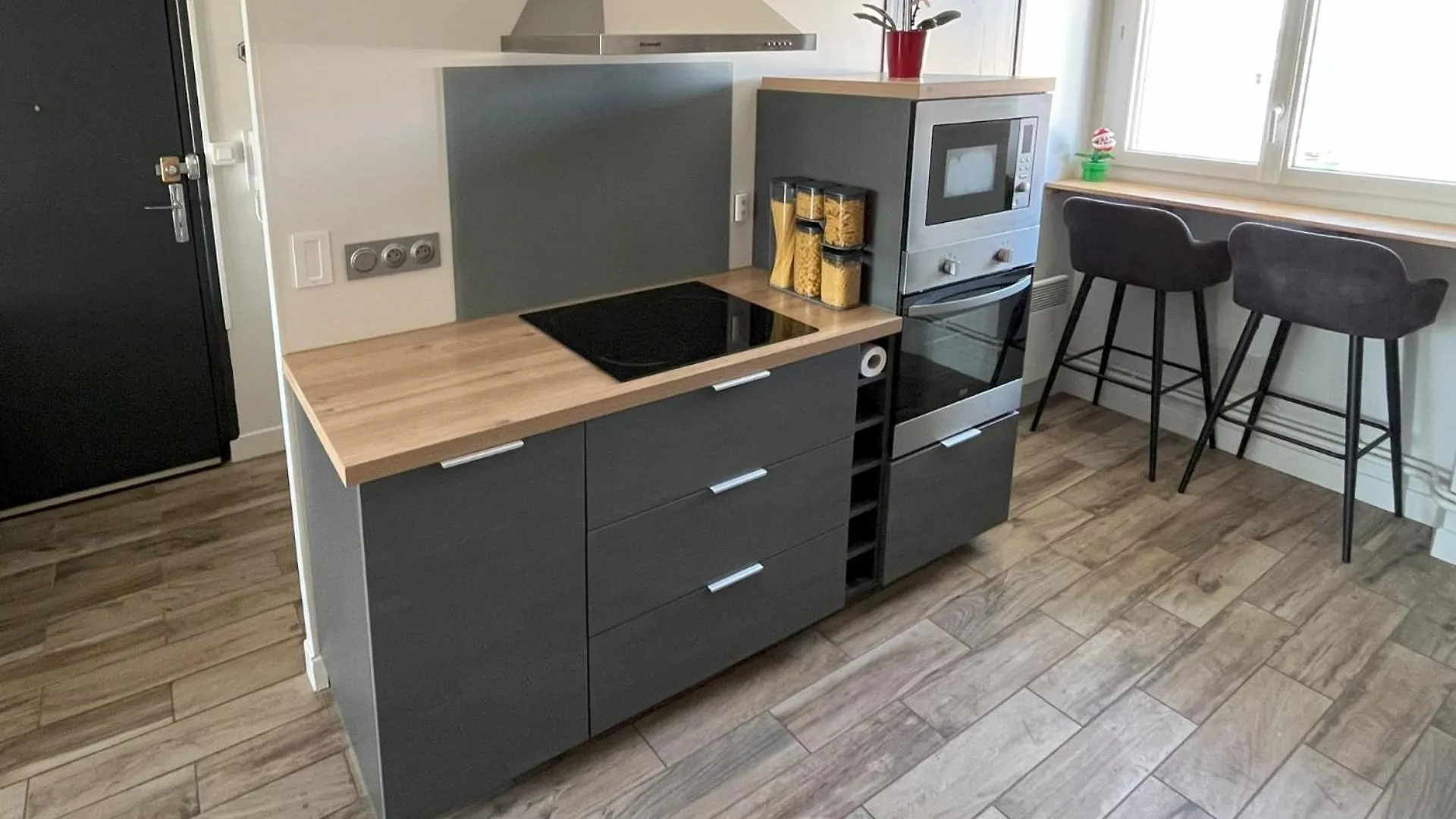 Appartement - Concarneau 0*,  France